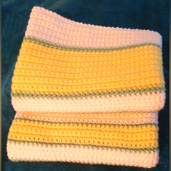 NWOT Handcrafted Baby Afghan - Picture 5 of 6
